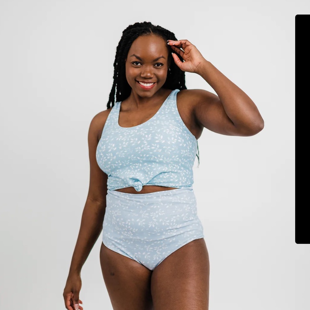 Coral reef traveler top and leisure bottom